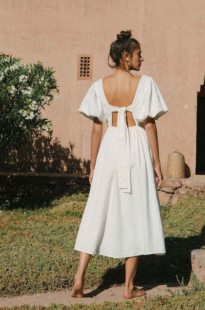 Midi Dress Blush, Evening Dress Casual, Backless One Piece Dress, White Summer Dress With Sleeves, Viscose Summer Dress, Size Adjustable Dress, Linen Dresses Summer Chic Midi, Flowy Cream Dress, Backless Cotton Dress