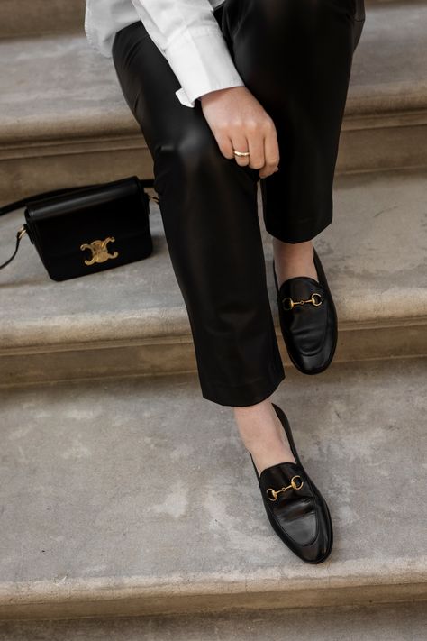 How to Style Loafers - wit & whimsy | Lifestyle Blog Heeled Loafers Outfit, Chunky Loafers Outfit, How To Style Loafers, Black Loafers Outfit, Loafers Outfits, Gucci Outfit, Style Loafers, Loafers Outfit, Gucci Loafers