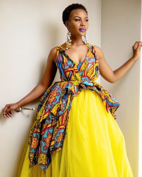 Traditional Wedding Guest Outfit, Mgidi Vibes, African Traditional Wedding Dress, Shweshwe Dresses, Traditional African Clothing, Best African Dresses, African Fashion Skirts, African Dresses Modern, African Inspired Clothing