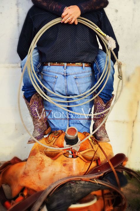 Western Engagement - Vizions By Val Photography Roping Pictures Ideas, Roping Engagement Pictures, Western Engagement, Western Photography, Engagement Photos Country, Engagement Pic, Cowboy Wedding, Country Engagement, Engagement Picture