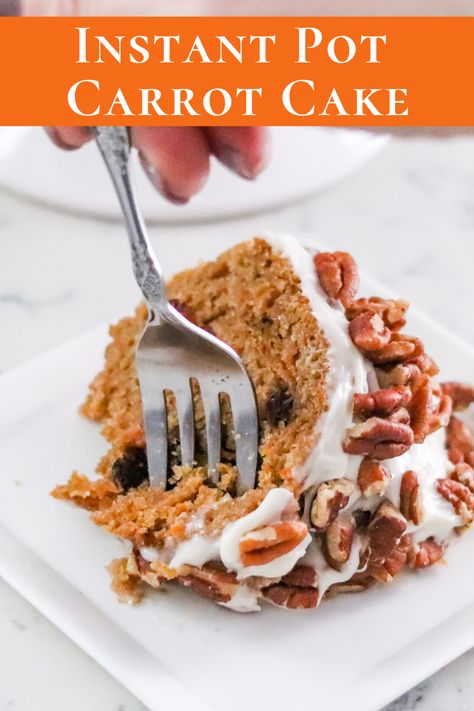 Instant Pot Carrot Cake is the most moist and delicious cake! This easy recipe is so quick (only 35 minutes!!!) and painless in the Instant Pot! Recipe Instant Pot, Easy Carrot Cake, Spice Cake Mix, Healthy Instant Pot Recipes, Carrot Cake Recipe, Carrot Recipes, Delicious Cake, Instapot Recipes, Instant Pot Pressure Cooker