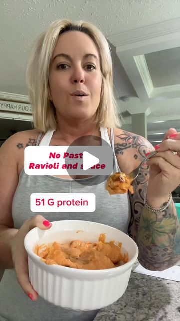 Rilie Nall on Instagram: "No pasta ravioli. 51g of protein and delicious. Step by step directions #weightloss #weightlossjourney #weightlosstips #keto #ketodiet #ravioli" Protein Foods List, Pasta Ravioli, Keto Meatballs, Easy High Protein Meals, Healthy Food Alternatives, Delicious Meal Prep, Protein Dinner, Ravioli Recipe, Creamy Mac And Cheese