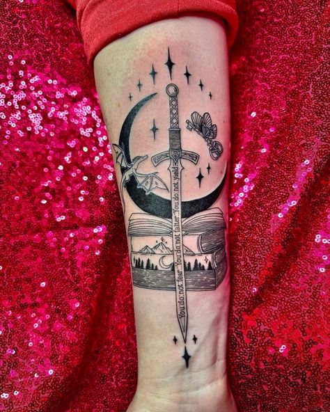 Throne Of Glass Aelin Tattoo, Thorne Of Glass Tattoo, Manon Blackbeak Tattoo, Aelin Galathynius Tattoo, Sjm Tattoos, Tog Tattoo, Throne Of Glass Tattoo, Book Inspired Tattoos, Enough Tattoo