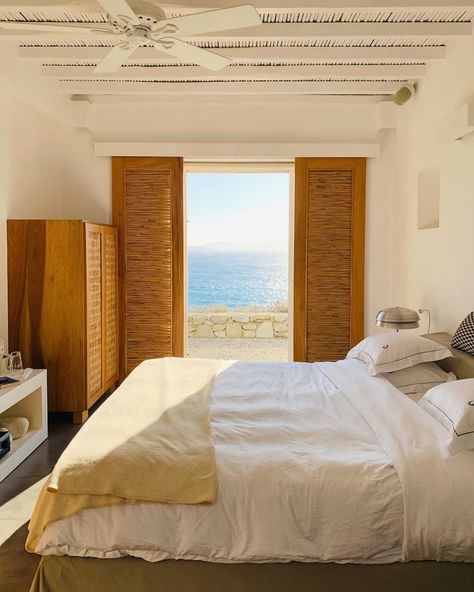 Whitney Robinson on Instagram: “Perfect bedroom with a view, 6:30pm. #mykonos” Mykonos Bedroom, Bedroom With A View, Perfect Bedroom, Dream Beach, Bed Room, Mykonos, Beach House, My Pictures, Bedroom