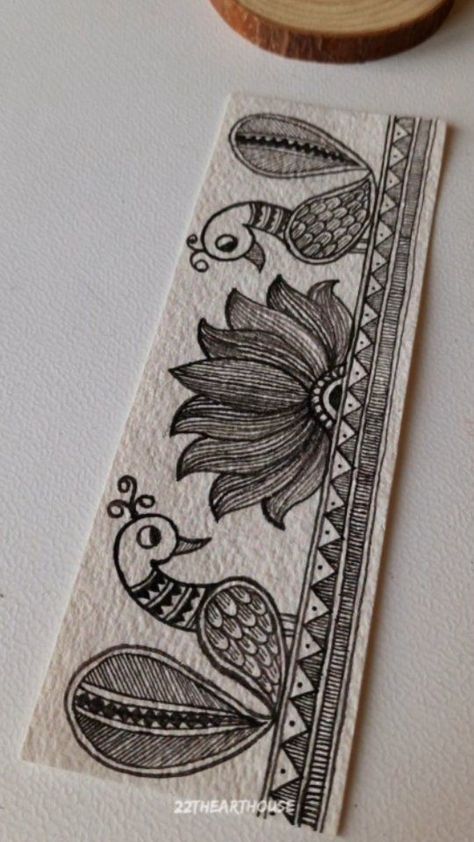 Small Madhubani Art, Folk Art Bookmark, Small Madhubani Painting, Madhubani Bookmarks, Homemade Bookmark, Indian Diy, Decor Palette, Small Crafts, Indian Arts And Crafts