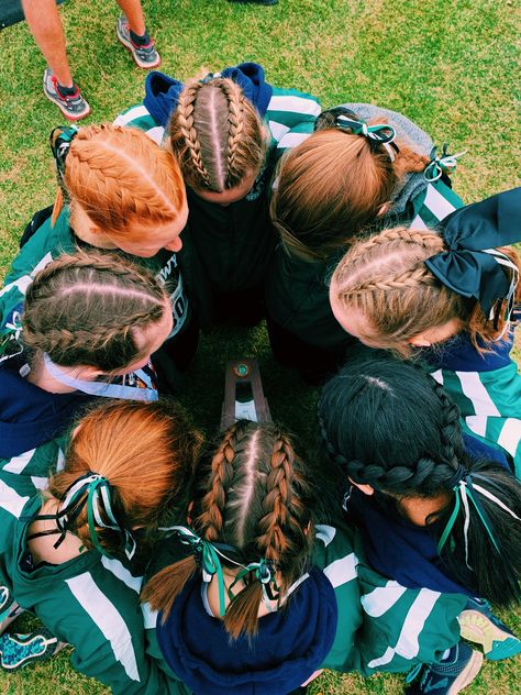 Softball Braids, Race Day Hair, Country Hairstyles, Running Hairstyles, Soccer Hair, Inspired Hairstyles, Track Hairstyles, Curly Hair Accessories, Basketball Hairstyles