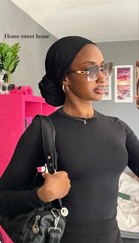 Head Wrap Outfits Black Women, Headwrap Outfit Casual Street Styles, Turban Style Black Women, Doek Styles, Christian Veils, Headwrap Styles, Headwrap Hairstyles, Neat Casual Outfits, Modest Casual Outfits