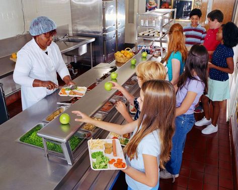 Improving School Lunches (for Kids and the Environment) School Lunch Menu, Preschool Cooking, Farm Animals Preschool, Cafeteria Food, Gluten Free Kids, Hot Lunch, Gluten Free Lunch, Safe Schools, School Cafeteria