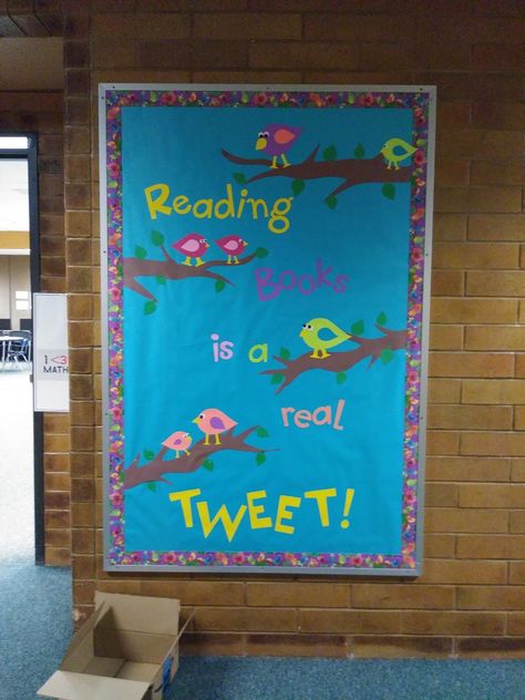 Encourage Reading Bulletin Boards, Easter Library Bulletin Boards, Spring Reading Bulletin Boards, Spring Library Bulletin Board Ideas, Spring Library Bulletin Boards, Spring Library Displays, Spring Bulletin Boards Preschool, Library Windows, Spring Library