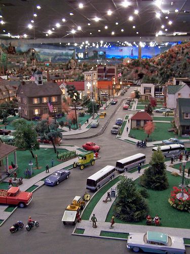 Diorama Town, Farm Toy Display, Roadside America, Train Ho, Miniature Village, Ho Scale Train Layout, Model Village, The Bleachers, Model City