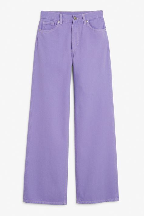 Front image of Monki in purple Purple Jeans, Purple Pants, Modieuze Outfits, Purple Fashion, Mode Streetwear, Dream Clothes, Looks Vintage, Skirt Outfits, Cropped Jeans