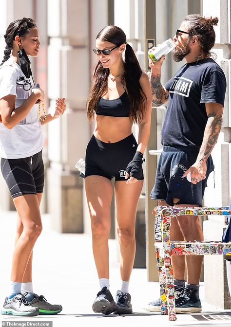 Bella Hadid shows off her fit figure in skimpy shorts and sports bra after workout at NYC boxing gym | Daily Mail Online Bella Hadid Body, Boxing Clothes, Ariana Grande Outfits, Hadid Sisters, Bella Hadid Outfits, Bella Hadid Style, Boxing Gym, Workout Equipment, Gym Outfits