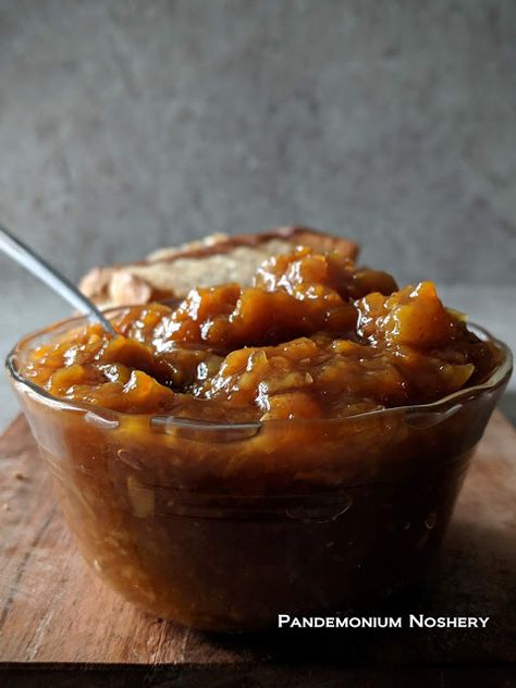 Apricot Blatjang - S African chutney Peach Chutney Recipes, Apricot Chutney, Date Chutney, Summer Fruit Recipes, Dried Apricot, Apricot Recipes, Food Wastage, Compote Recipe, Anzac Biscuits