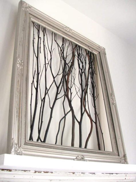 17 Inspiring DIY Empty Frame Projects That Are Easy To Make | Homesthetics - Inspiring ideas for your home. Takken Decor, Twig Crafts, Molduras Vintage, Branches Diy, Twig Art, Branch Art, Diy Wand, Empty Frames, Old Picture Frames