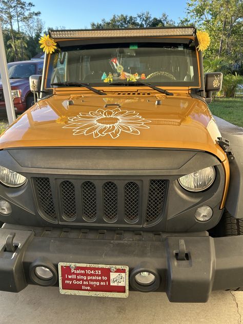 Yellow Jeep Aesthetic, Sunflower Jeep, Yellow Jeep Wrangler, Yellow Jeep, Jeep Sport, My Sunflower, White Jeep, Jeep Accessories, Summer 24