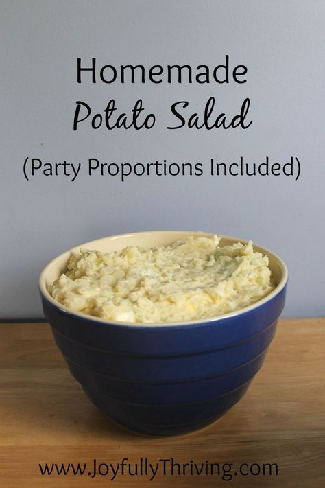 Homemade Potato Salad Recipe - Whether you want to make potato salad for your family or for a crowd, check out this recipe with the party portions already figured out! Potato Salad For A Crowd, Big Recipes, Hosting Food, Potatoes Dishes, Salad For A Crowd, Homemade Potato Salad, Making Potato Salad, Homemade Potato Salads, Potatoe Salad