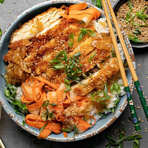 Chicken Katsu Bowl Recipe with Air Fryer Instructions - Japanese-style fried chicken in a sweet-and-salty broth with crunchy pickled veggies Crispy Chicken Katsu Bowls, Katsu Chicken Bowl, Chicken Katsu Bowl, Katsu Bowl, Chicken Katsu Recipe, Chicken Katsu Recipes, California Roll Sushi, Bibimbap Recipe, Crusted Chicken Recipes