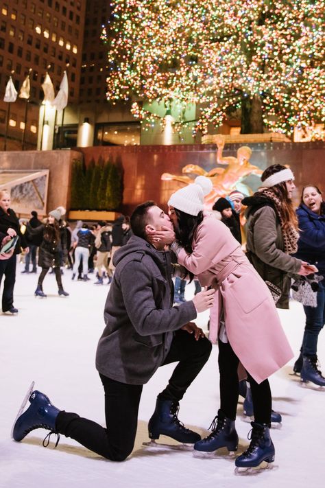 Ice Skating Nyc, Christmas Engagement Photos, Nyc Photoshoot, Proposal Pictures, Best Wedding Proposals, Ny Style, Romantic Dream, How We Met, Proposal Photos