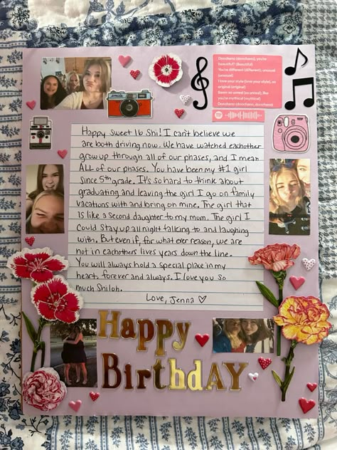 Homemade Birthday Ideas For Best Friend, Inside Of A Birthday Card Ideas, Diy Birthday Scrapbook Ideas, Scrapbook For Bff Birthday, 18th Birthday Book Ideas, Best Friend Bday Gift Ideas Diy, Diy For Best Friend Birthday, Bsf Birthday Ideas, Best Friend Present Ideas Birthdays