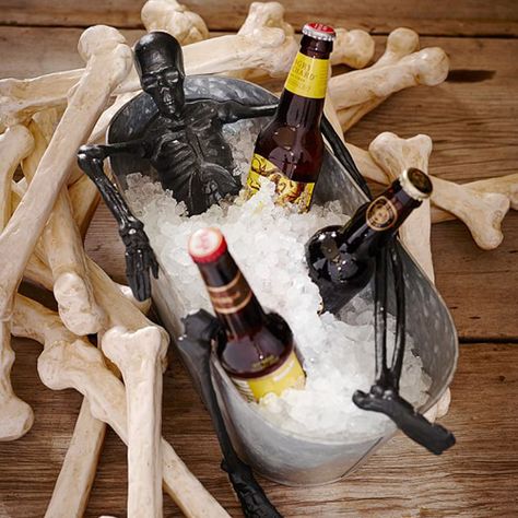 Pottery Barn Walking Dead Skeleton Bath Bucket A pick for the cocktail cart, this bone-chilling beverage bucket keeps the party's libations easily on hand. Bath Party, Pelottava Halloween, Soirée Halloween, Party Bucket, Table Halloween, Dulces Halloween, Halloween Fest, Halloween Party Dinner, Halloween House Party