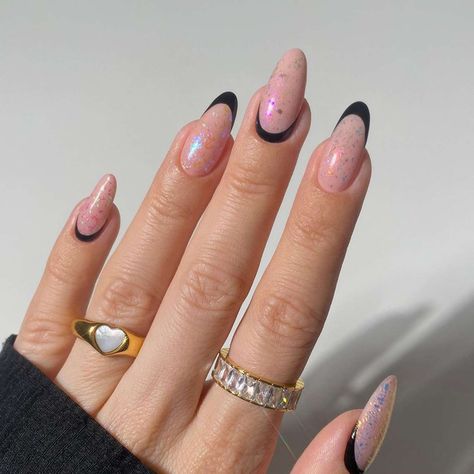 23 Reverse French Nail Ideas for a Trendy Twist on the Traditional Mani Reverse French Nails, Christmas Toppers, Black French Nails, Magic Nails, Fabulous Christmas, Black French, Tip Nails, Black Nail, Cat Kuku