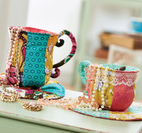 Fabric Storage Patchwork Teacups Sewing Fabric Storage, Serger Projects, Tea Cozy Pattern, Sewing Project Ideas, Sewing Creations, Sewing Tricks, Free Sewing Patterns, Sewing Magazines, Sew Easy