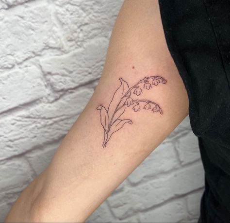 Lilly Of The Valley Tattoo Birth Flower, Lily Of The Valley Tattoo, Lily Tattoos, Valley Tattoo, Random Tattoos, Fav Flower, Lillies Tattoo, Tattoo 2024, Fineline Tattoo