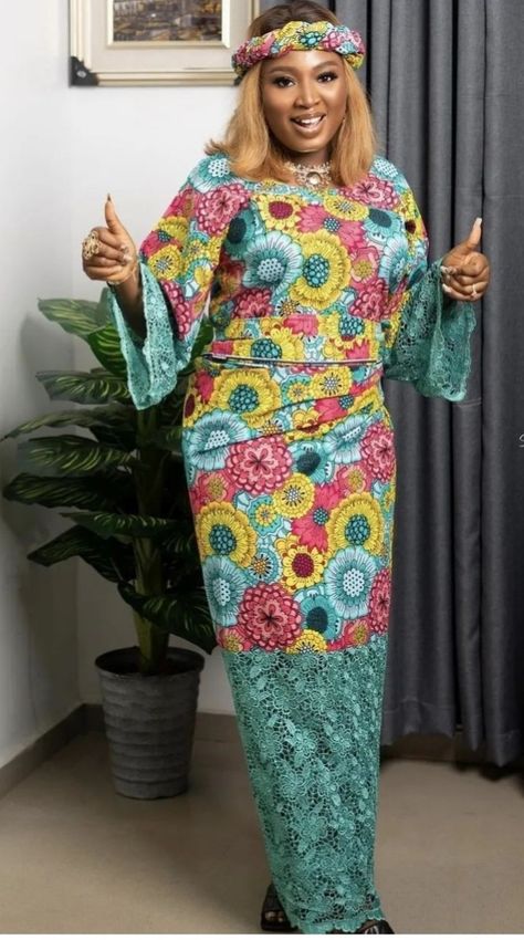 Bubu Gown Styles Lace, Nigerian Fashion Ankara, Fashion Work Outfit, Kente Dress, African Lace Styles, Chic Dress Classy, African Attire For Men, African Maxi Dresses, African Fashion Ankara