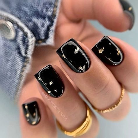 Dark Nails Ideas Short, Black Bridal Nails, Black Gold Nails, Black Nail Art, Glamour Nails, Black Nail Designs, Dark Nails, Short Nail Designs, Classy Nails