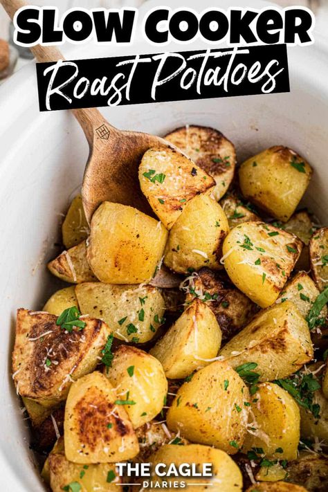 These Slow Cooker Roast Potatoes are super simple and a great way to fix and leave them while you make the rest of the meal. Great for a Thanksgiving side, or at Christmas dinner. Slow Cooker Roast Potatoes, Roasted Potatoes In Crockpot, Crockpot Potatoes And Carrots, Red Potatoes In Crockpot, Crockpot Roasted Potatoes, Easy Crockpot Roast, Slow Cooker Roasted Potatoes, Cooking Potatoes, Crockpot Side Dishes