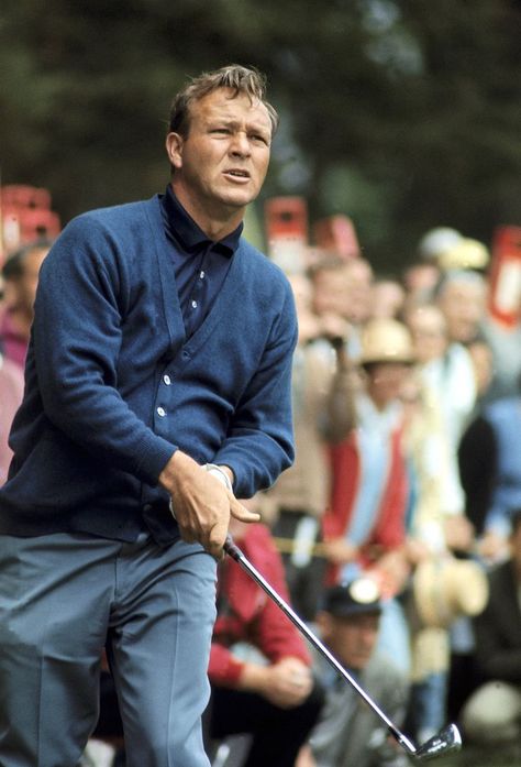 The Most Stylish Athletes of the 1960s and 70s – MANNER Arnold Palmer Golf, Neil Leifer, Manchester United Legends, Golf Inspiration, Golf Stuff, Golf Style, George Best, Classic Golf, Arnold Palmer