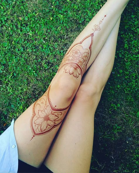 Cool Henna, Jagua Henna, Cute Henna Tattoos, Henna Style Tattoos, Leg Henna, Henna Drawings, Henna Designs Wrist, Henna Inspired Tattoos, Henna Inspiration