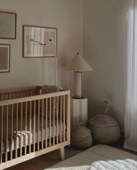 Office Nursery Combo, Crib Nursery, Wabi Sabi Interior, Minimalist Nursery, Nursery Activities, Office Nursery, Cozy Spaces, Baby Room Inspiration, Nursery Room Inspiration