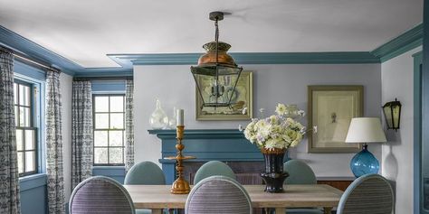 Decorating Rules, Blue Living Room, Blue Rooms, Farmhouse Dining Room, Blue Trim, Low Ceiling, Farmhouse Dining, Interior Trend, Rustic Dining