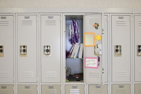 These are the 50 best school districts in America for 2025, report finds Where To Live, Locker Organization, Barbie Funny, Locker Decorations, Outfits Baggy, School Gym, School Dances, Student Loans, Top 50