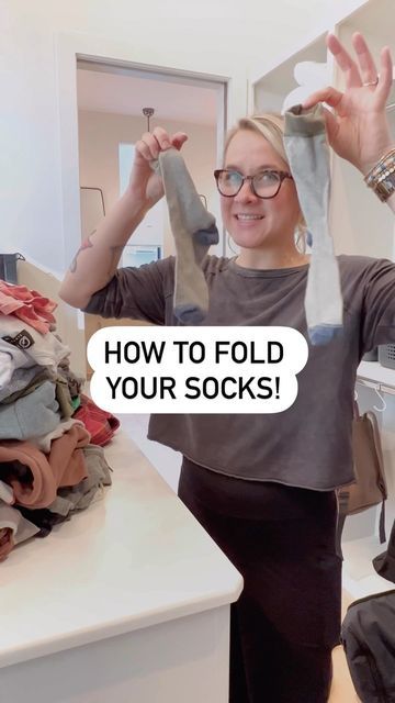 How To Roll Socks, Folding Socks Hack, How To Fold Long Socks, How To Fold Socks, Socks Over Leggings, Folding Socks, Sock Store, Fancy Socks, Fluffy Socks