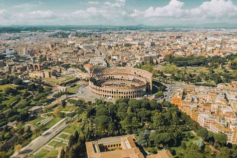 Best views in Rome and guide to all the panoramic viewpoints Rome Landscape, Italy Itinerary, Piazza Navona, Trevi Fountain, Cities In Europe, Conde Nast Traveler, Rome Travel, Famous Landmarks, Aerial Photo