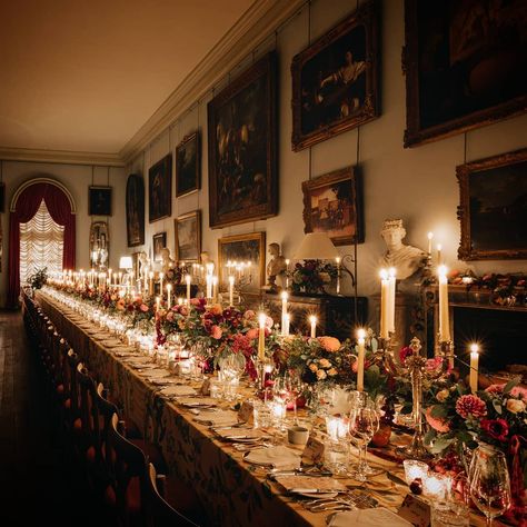 de Gournay on Instagram: “The longest and loveliest dinner table that ever there was. For the most magical and memorable evening @houghton_hall to celebrate…” Houghton Hall, Chinoiserie Wallpaper, Candle Light Dinner, Luxury Wedding Planner, Guest Experience, Winter Party, French Wedding, Stately Home, World Of Interiors