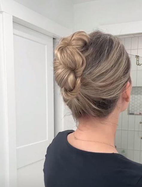 If you have fine hair that’s medium-length or long, try this 1-minute easy updo. If you have fine hair that’s medium-length or long, try this 1-minute easy updo. Updo For Long Thinning Hair, Easy Diy Updos For Medium Hair Wedding Hairstyle Tutorials, Hairstyles For Medium Length Straight Hair Easy, Travel Updo Easy Hairstyles, Hair Updos For Fine Hair, Medium Fine Hair Updo, Medium Length Fine Hair Updo Easy, At Home Updos Diy Easy Hairstyles, Easy Up Dos For Fine Straight Hair