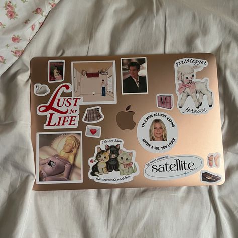 Rose Gold Laptop, Macbook Case Stickers, Rose Gold Macbook, Macbook Air Stickers, Mac Stickers, Laptop Decoration, Laptop Case Stickers, Aesthetic Roses, Macbook Stickers