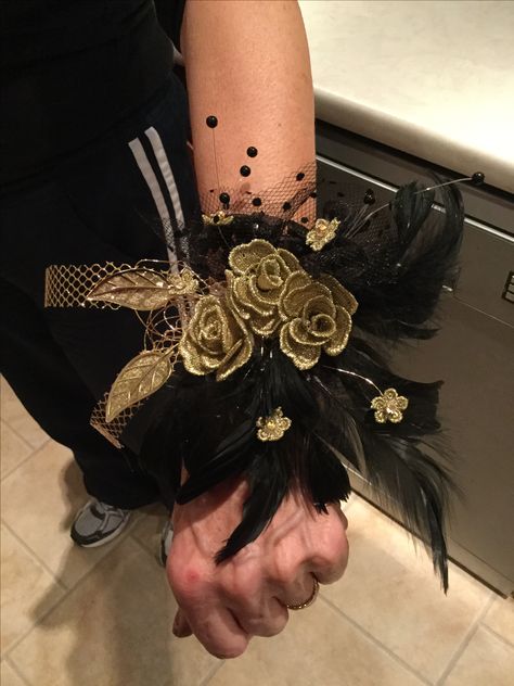 Black Gold Corsage, Black And Gold Corsage, Gold Corsage Prom, Prom King And Queen, Gold Corsage, Wrist Corsage Prom, Prom King, Jr Prom, Homecoming Corsage