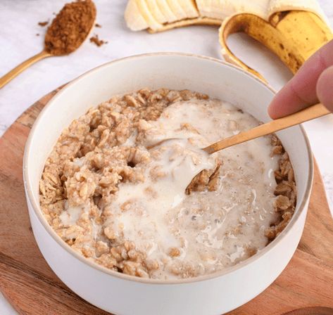 High Calorie Oatmeal for Weight Gain and Bulking Recipes For Weight Gain Men, Oatmeal With Protein Powder, Bulking Breakfast, Oatmeal With Protein, High Calorie Breakfast, High Protein Foods List, Fitness Breakfast, The Best Oatmeal, Oatmeal Toppings