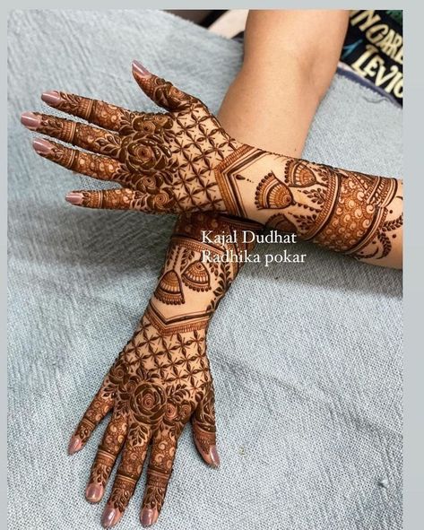 Mehndi Designs Till Elbow, Mehndi Designs 2023 Simple, Siders Mehendi, Front Henna, Mehndi Fingers, Mehndi Designs 2022, Mehndi Designs 2023, Beautiful Simple Mehndi Design, Hand Mehndi Designs