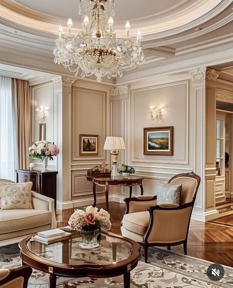 Old Money Living Room Aesthetic, Old Money House Aesthetic, Master Hallway, Old Money Living Room, Aesthetic Mansion, Dinning Room Sets, Salas Living Room, Elegant Bathroom Design, Modern Classic Interior