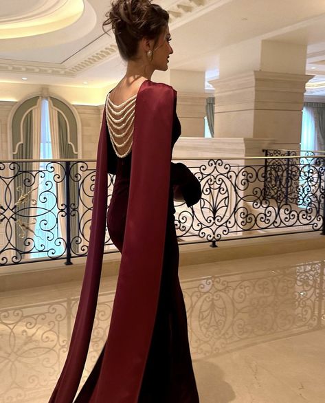 Velvet Ball Gown, Elegant Silk Dresses, Beaded Ribbon, Modest Evening Dress, Special Occasion Gowns, Prom Dress Evening, Soiree Dress, Classy Prom Dresses, Dress Party Night