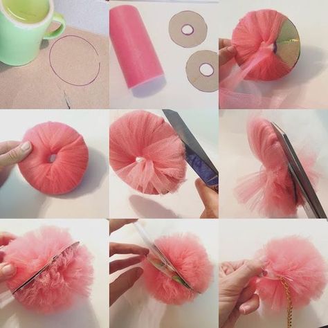 Trash To Couture: DIY Pom Pom key chain Pompon Tulle, Pom Pom Key Chain, Pompon Diy, Tulle Crafts, Trash To Couture, Diy Tulle, Tulle Poms, Baby Deco, Diy Pom Poms