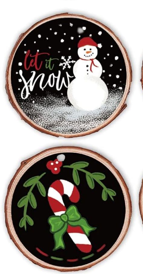 Circle Wood Ornament Ideas, Christmas Coasters Painted, Wooden Slices Ideas Christmas, Handpainted Wooden Christmas Ornaments, Painted Wood Rounds Christmas Ornament, Wooden Discs Ideas, Wood Coasters Diy Painted, Circle Wood Painting Ideas, Christmas Ornament Painting Ideas