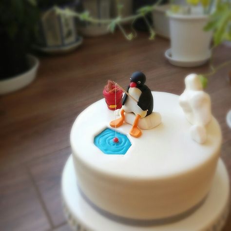 Pingu Cake Birthdays, Silly Cake Designs, Pingu Cake, Cake Recipes Chocolate, 100 Cupcakes, Cake For Wedding, Decorating For Beginners, Idea Cake, Cake Summer