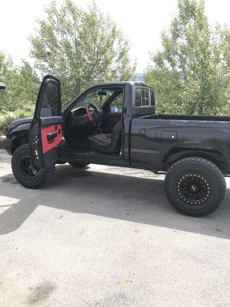 Prerunner Interior, Single Cab Truck Interior Ideas, Old Toyota, Nissan Hardbody 4x4, Toyota Prerunner, Toyota Tacoma Interior, 2002 Toyota Tacoma, 2000 Toyota Tacoma, Tacoma 4x4