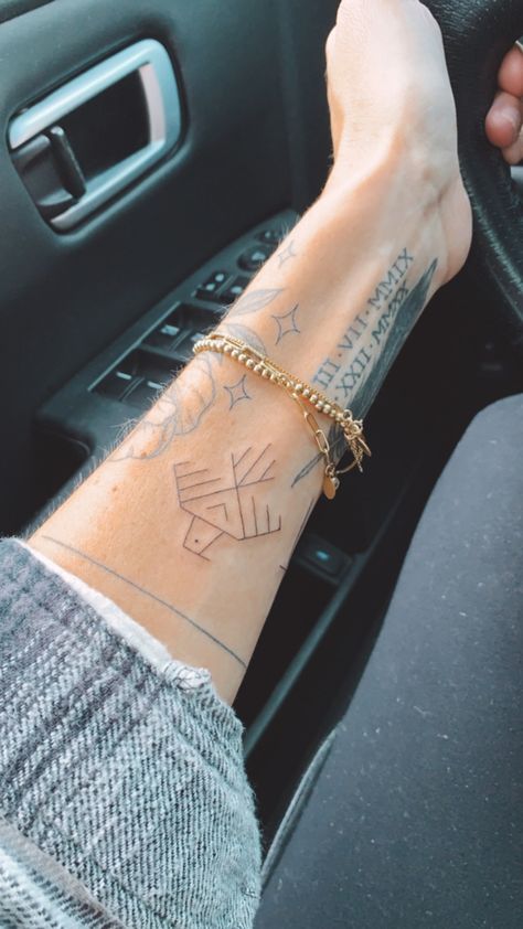 Simple Western Tattoos Matching, Fine Line Thunderbird Tattoo, Durango Tattoo Ideas, Thunderbird Tattoo Small, Thunderbird Hand Tattoo, Thunderbird Tattoos For Women, Thunderbird Back Tattoo, Forearm Western Tattoo, Western Wrist Tattoos For Women